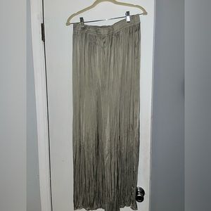 Green flowy pants